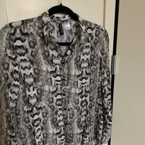 Croc pattern button down